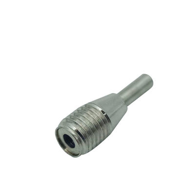 Wyroby do przewodu drutowego z włókienami męskimi