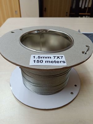 Izolowany mechaniczny przewód z uchwytem kablowym, zawieszony sznurek stalowy do światła LED