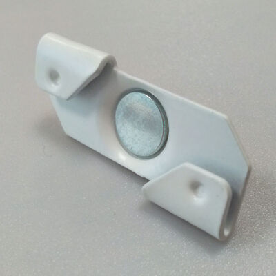 Klipsy do zawieszania kabli Twist T-Bar do sufitów podwieszanych z otworem ułatwiającym montaż