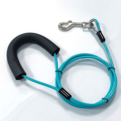 PVC pokryty kabel Pet Leash Dog Tie Out Stake And Tie Out Cable dla psów do 90 funtów