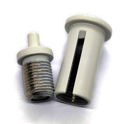 Przymocowanie sznurowadła do układów zawieszenia samochodowego